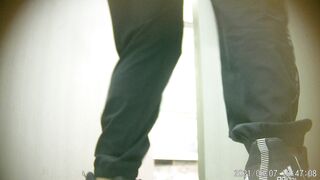 商場女廁全景近距離後拍 多位美女少婦 各種極品肥鮑魚-03