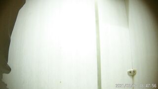 商場女廁全景近距離後拍 多位美女少婦 各種極品肥鮑魚-03