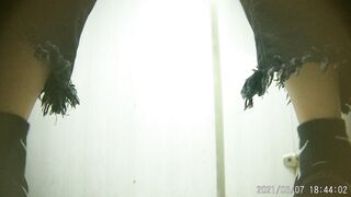 商場女廁全景近距離後拍 多位美女少婦 各種極品肥鮑魚-02