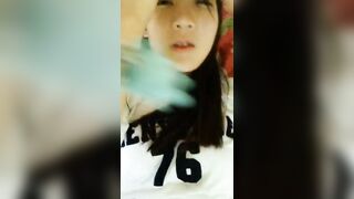 早上晨勃了怎麼辦 小女友貼心軟化肉棒