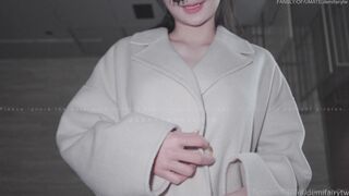 DTW024-沒想到喜歡穿大衣的女秘書脫下來裡面居然是這樣 『DemiFairyTW爹咪』