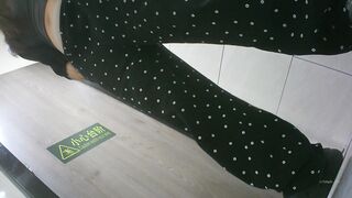 廁拍 絕美女神-17