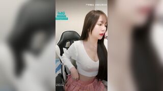 台灣網紅SWAG下海【lolabb】浴室抽插噴水4