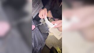 酒勁上頭廁所裡強迫喝尿 再帶到酒店裡強制肛交 雙洞齊插 無套肛射