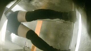 【廁拍】夜場KTV 全景後拍絲襪高跟美女大屁股 -05