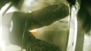 【廁拍】夜場KTV 全景後拍絲襪高跟美女大屁股 -08