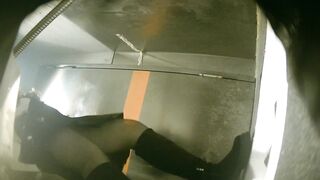 【廁拍】夜場KTV 全景後拍絲襪高跟美女大屁股 -12