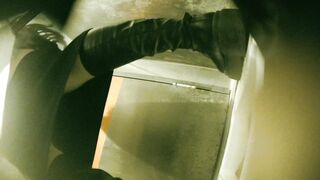 【廁拍】夜場KTV 全景後拍絲襪高跟美女大屁股 -14