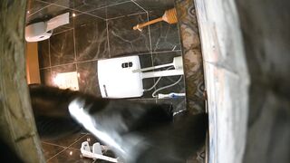 【廁拍】夜場KTV 全景後拍絲襪高跟美女大屁股 -24