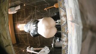 【廁拍】夜場KTV 全景後拍絲襪高跟美女大屁股 -24