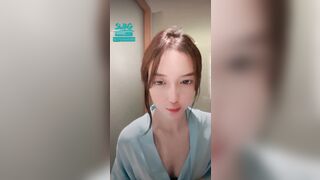 SWAG超美主播Graz大尺度 浴室插穴噴水 3